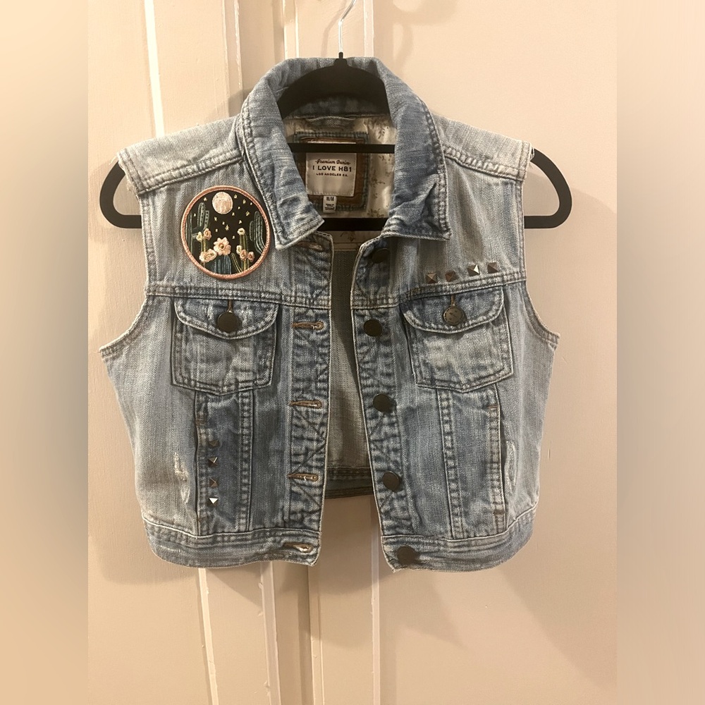 Customized One of a Kind embellished Denim Original Jean Vest Size M I LOVE H81